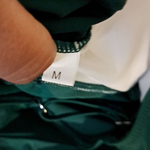 Green Women's Tankini Swim top size medium - Picture 3 of 3